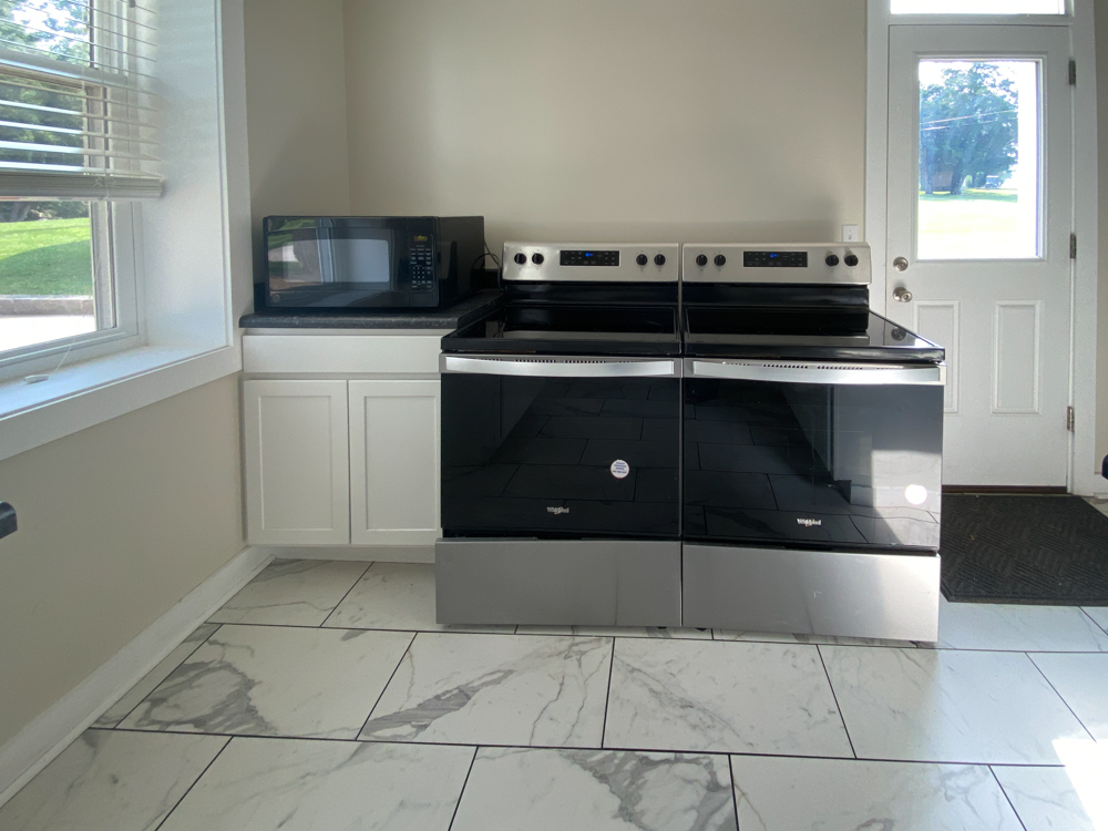 Otis Park Red Brick Lower Level Kitchen