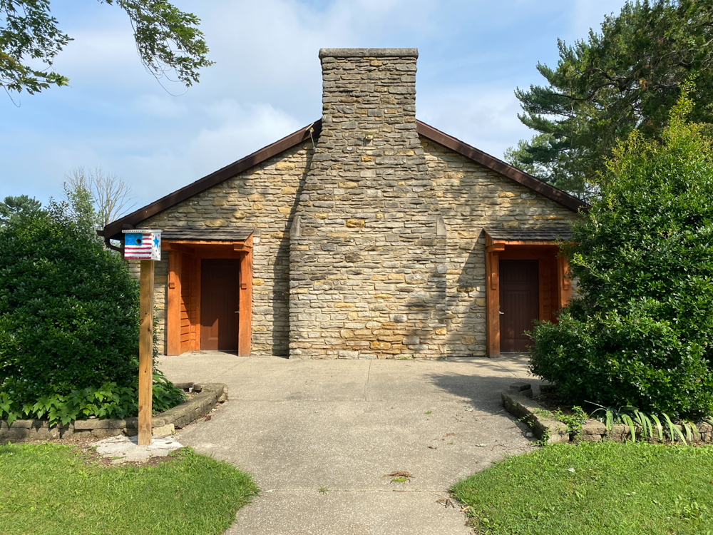 Wilson Park Shelter House Side Entrance