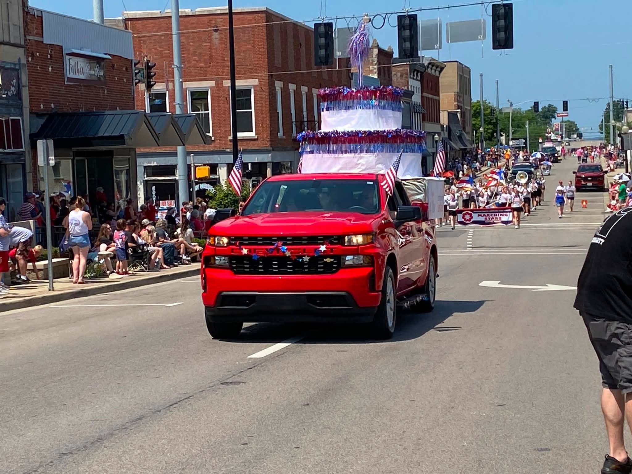 Mayor Craig in Bedford's America 250 Parade
